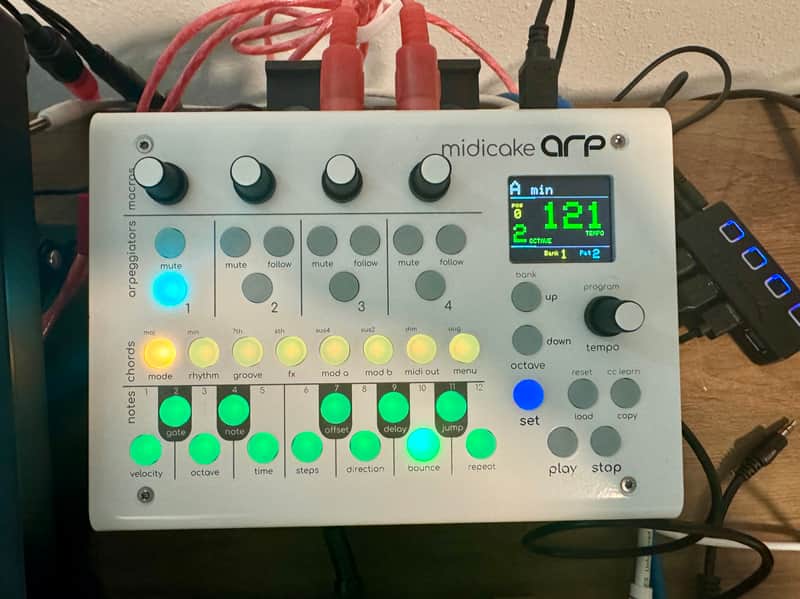 MIDICAKE MIDICAKE Arp image 1