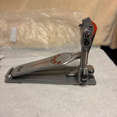 Pearl P930 Demonator Longboard Chain Drive Single Bass Drum Pedal 2010s - Chrome / Orange image 4