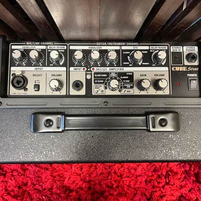 Roland Cube Street | Battery-Powered Stereo Amplifier 2011 - Black image 2