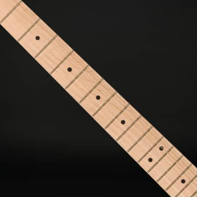 Squier Sonic Stratocaster Left-Handed, Maple Fingerboard, White Pickguard in Black image 4