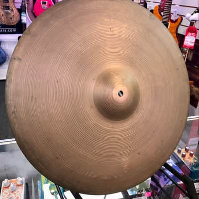 Zildjian Vintage 18” Crash Cymbal - Pre Owned image 2