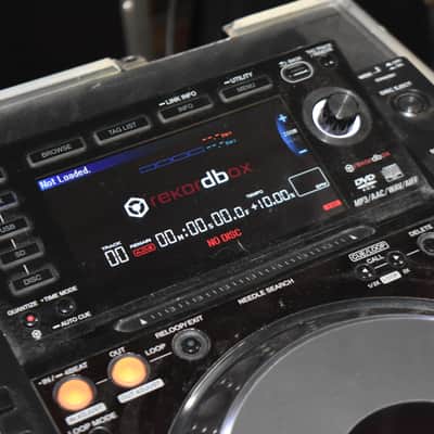 Pioneer CDJ-2000 Nexus (x2) with DJM 900 Nexus 4-Channel Mixer 2010s - Black image 11
