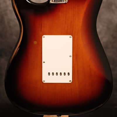 Fender Jimi Hendrix Artist Series Signature Stratocaster 2019 - Present - 3-Color Sunburst image 7