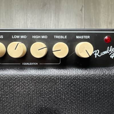 Fender Rumble 40 V3 Bass C. Amp image 7