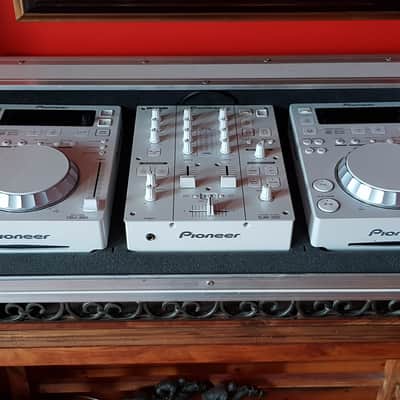 Pioneer CDJ 350 (Ltd Edition - White) image 2