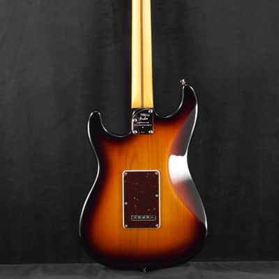 Fender American Professional II Stratocaster 3-Color Sunburst Rosewood Fingerboard image 8