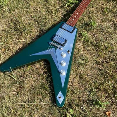 Video! 2002 Gibson '58 Flying V Mahogany Satin Metallic Blue (Aged Green) image 4
