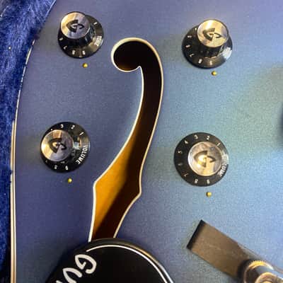 Guild Newark St. Collection X-175 Manhattan Special Malibu Blue image 4