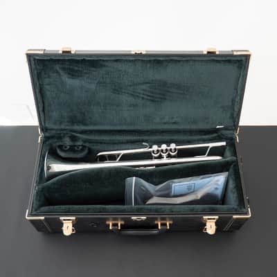 Yamaha YTR-8335IIS Xeno Bb Trumpet (SN 5618xx) image 2