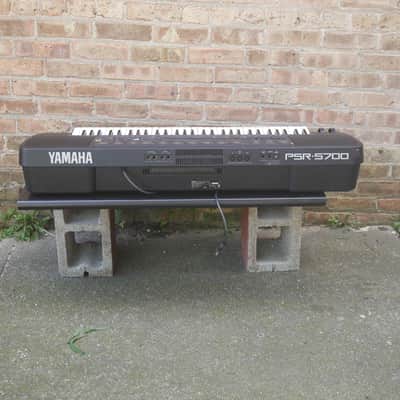 Yamaha Portatone Electronic Keyboard PSR-5700 | Reverb