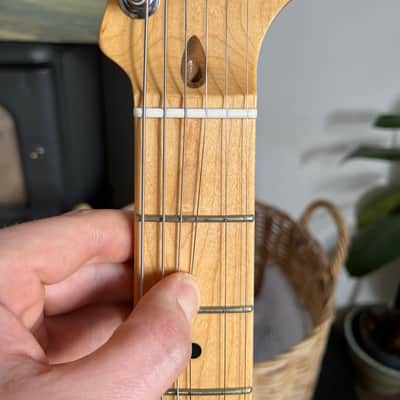 Fender American Professional Stratocaster with Maple Fretboard 2017 - 2019 - Sienna Sunburst image 3