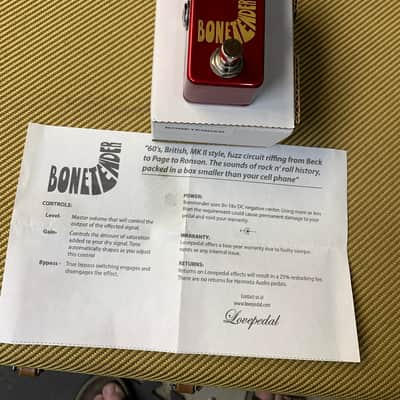 Immagine Lovepedal Bonetender-Candy 2026 - Candy Apple Red - 2