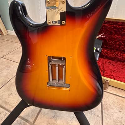 Fender Custom Shop Stevie Ray Vaughan Stratocaster NOS 2019 - Present - 3-Color Sunburst image 18