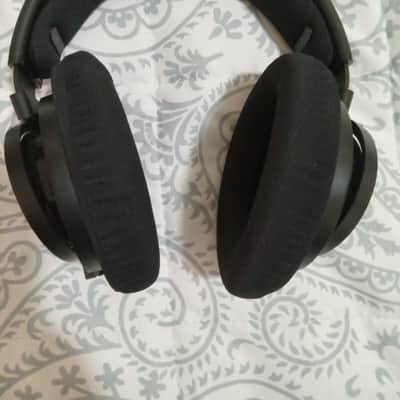 Philips SHP9500 Hifi Precision Stereo Over-Ear Headphones image 2