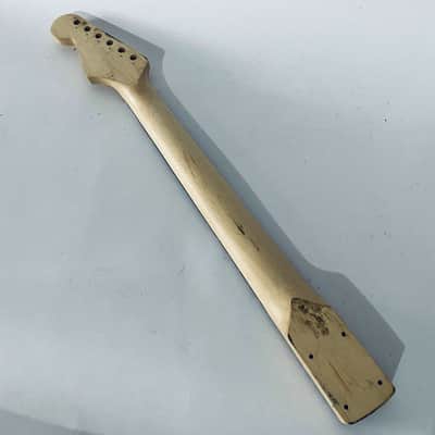 21 Frets Rosewood Fingerboard Guitar Strat Style Maple Neck image 11