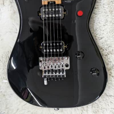 EVH  5150® Series Deluxe, Baked Maple neck, Black Electric Guitar - Mexico Made image 9