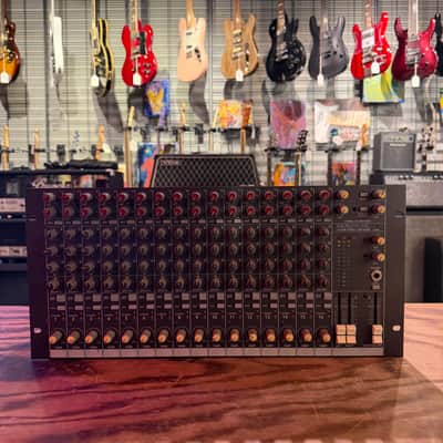 【中古/外観良好】MACKIE ラインミキサー LM-3204 オマケ付き Mackie LM-3204 16-Channel Compact Line Mixer | Reverb