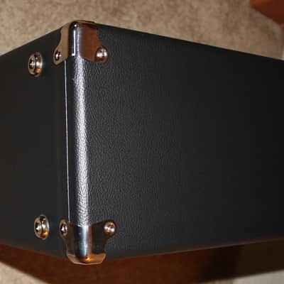 Fender '68 Custom Vibrolux Reverb Tube Combo Amp 35-Watt 2x10" Greenbacks 2016 image 7