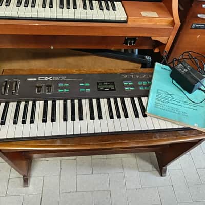 Yamaha DX27 image 5