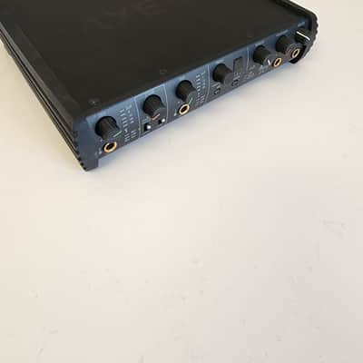 IK Multimedia AXE I/O USB Audio Interface 2019 - Present - Black image 11
