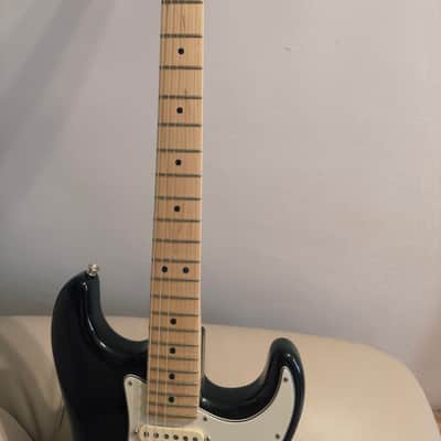 Fender American Performer Stratocaster HSS with Maple Fretboard 2018 - Present - Black image 3