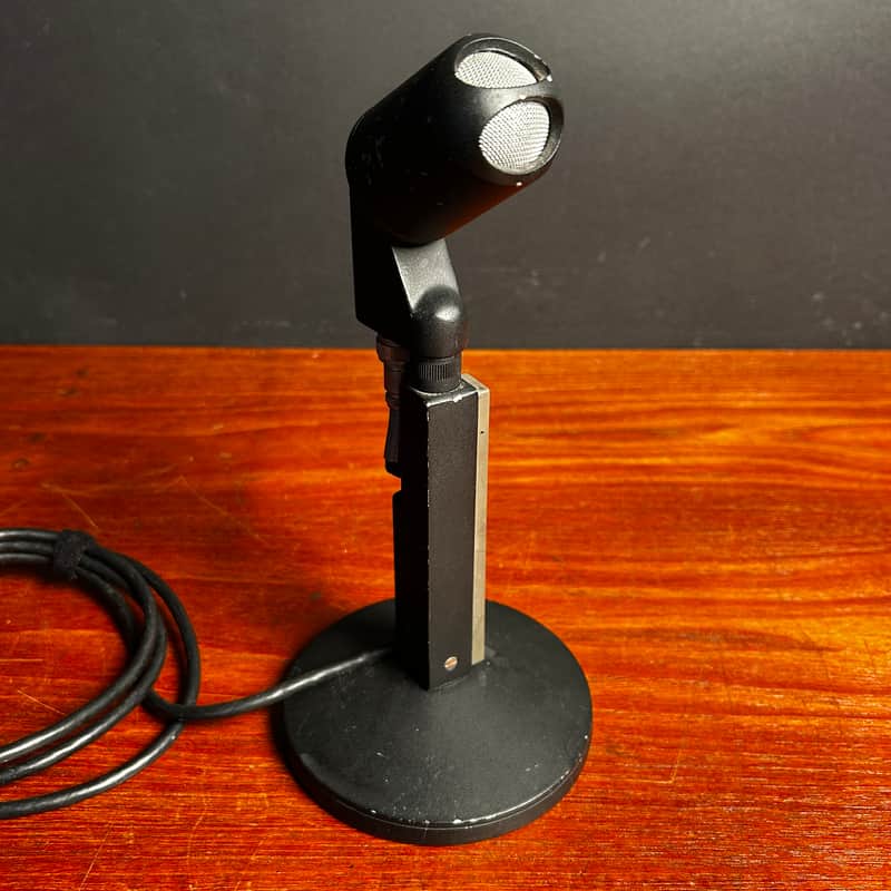Electro-Voice 638 Omnidirectional Dynamic Microphone
