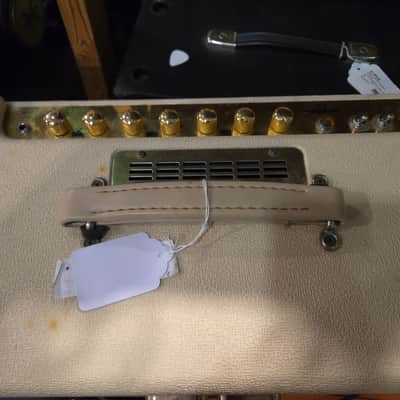 Crate Palomino V32 30-Watt Tube Guitar Combo Amp 2000s - Cream -  Local Pickup Only image 2