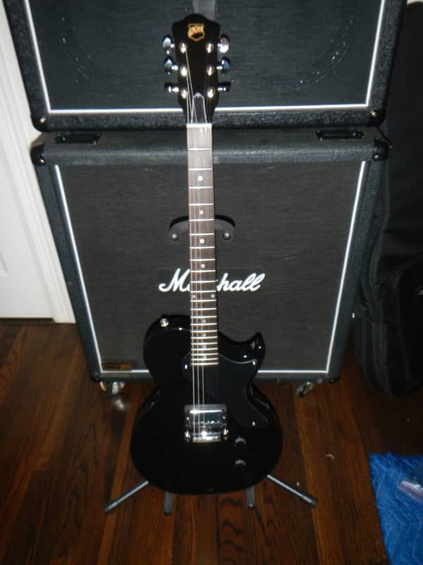 AXL USA AL 980 Torina Classic  Black with aftermarket gig bag image 1