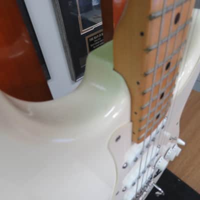 2004 Fender Jimmie Vaughan Tex-Mex Signature Stratocaster - Olympic White image 9