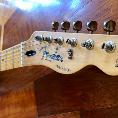 2011 Fender Deluxe Series 60th Nashville Mexico  Transparent Honey Telecaster Electric Guitar case image 12