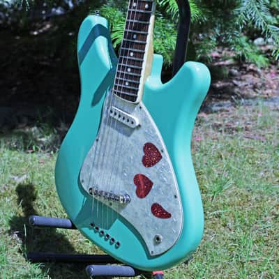 Fender Venus Owned by Courtney Love ex Hole Surf Green 1994 Custom Shop Guitar image 7