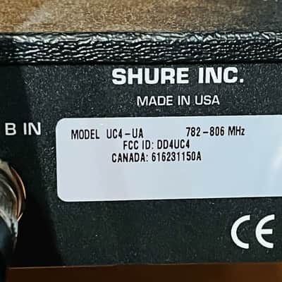 Shure UC4-UA Wireless Microphone Receiver 782 to 806 MHz with Shure SM58 Microphone image 4