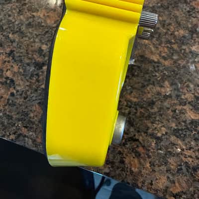 Danelectro Tuna Melt Tremolo 2010s - Yellow image 2