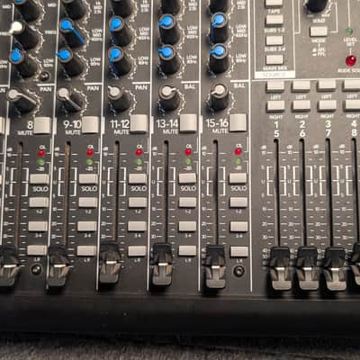 Mackie 1642VLZ4 16-Channel Mic / Line Mixer 2014 - Present - Black image 7