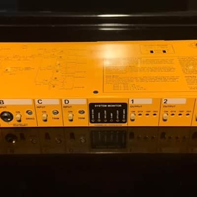 Radial JX42 V2 Instrument and Amplifier Switcher 2021 - Yellow image 1