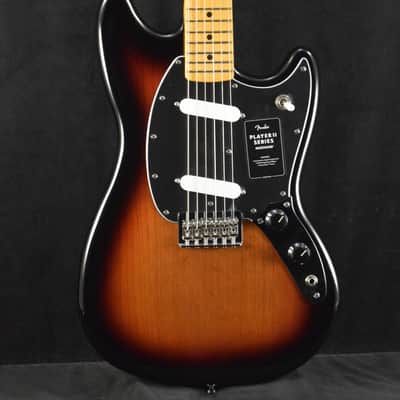 Immagine Mint Fender Player II Mustang 3-Color Sunburst Maple Fingerboard - 1