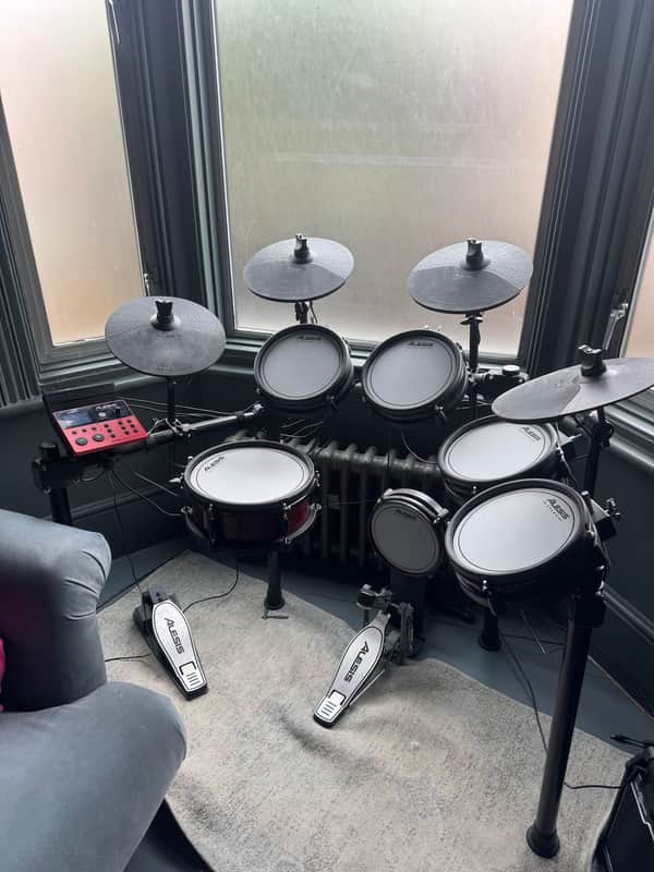 Alesis Nitro Pro Electronic Drum Set 2024 - Present - Black image 1