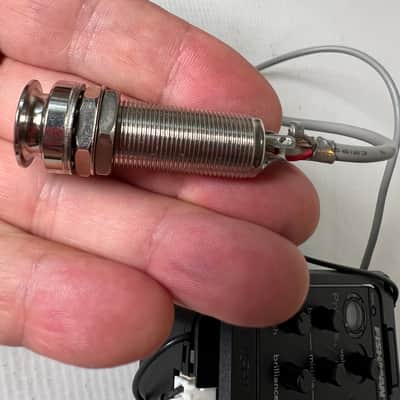 Fishman Presys preamp and pickup system image 13