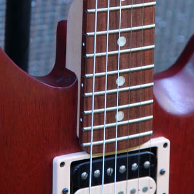 Benavente 200 Series 2003 - Wine Red image 8