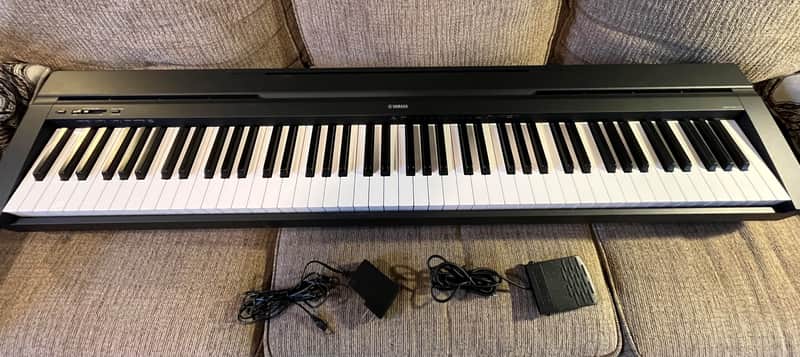 Yamaha P-71 / P45B Digital Piano image 1