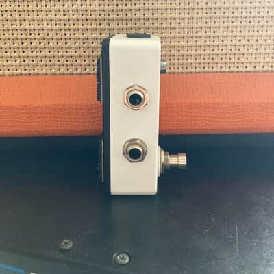 Loopi Pedals Tuner Mute Switch 2014 - Custom White image 5