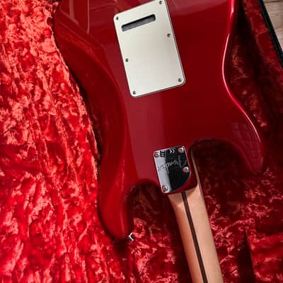 Fender Deluxe Stratocaster HSS 2020 Candy Apple Red with Hard Case image 16