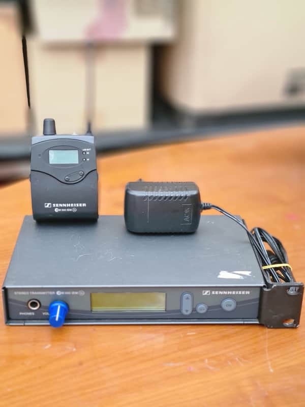 Sennheiser Sennheiser EW 300 IEM G2 | SR 300 + EK 300 Stereo UHF | 838–865 MHz | Professional In-Ear Monitoring System image 1