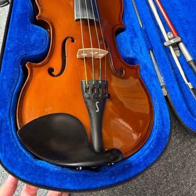 Stentor 1 3/4 Violin Outfit image 2