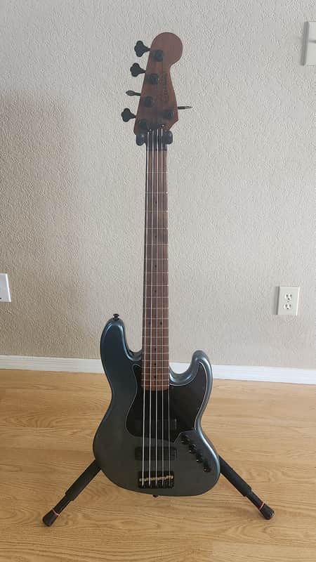 Squier contemporary Jazz bass