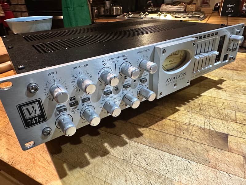 Avalon VT-747SP Stereo Compressor / EQ - NICE! image 1