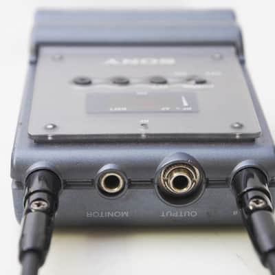 Sony UWP wireless system URX-P1 Reciever and UTX-B1 Transmitter with lapel mic image 4