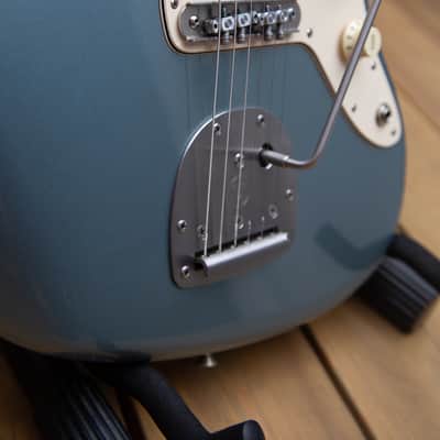 Loaded Fender Vintera 1 Jazzmaster. Mastery Bridge + Vibrato. Seymour Duncan pickups. MIM image 2