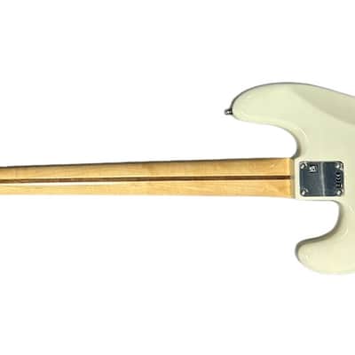 Fender Steve Harris Sign. P-Bass. Olympic White w/ Maple * IN STOCK* image 9