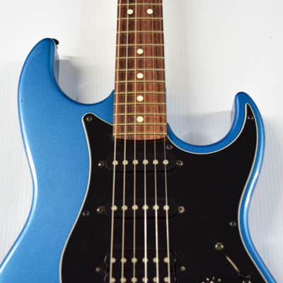 Fender Prodigy II with Rosewood Fretboard 1992 - Lake Placid Blue image 2